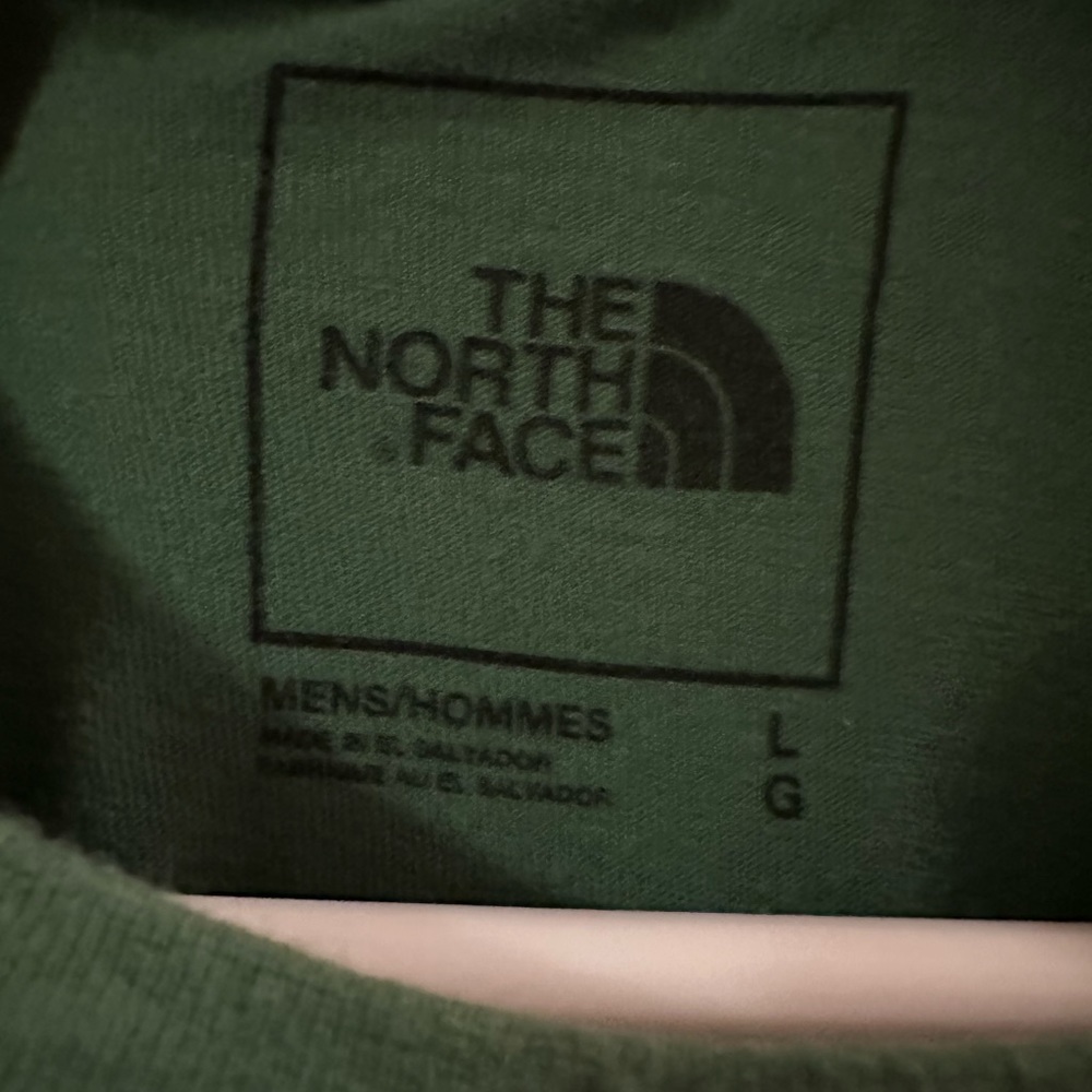 Large north face - Picture 3 of 3